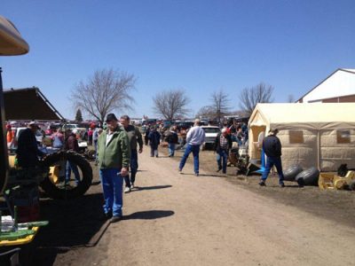 Swap Meets and Stoplights: Pioneer Power and Tri-State 2013 Image